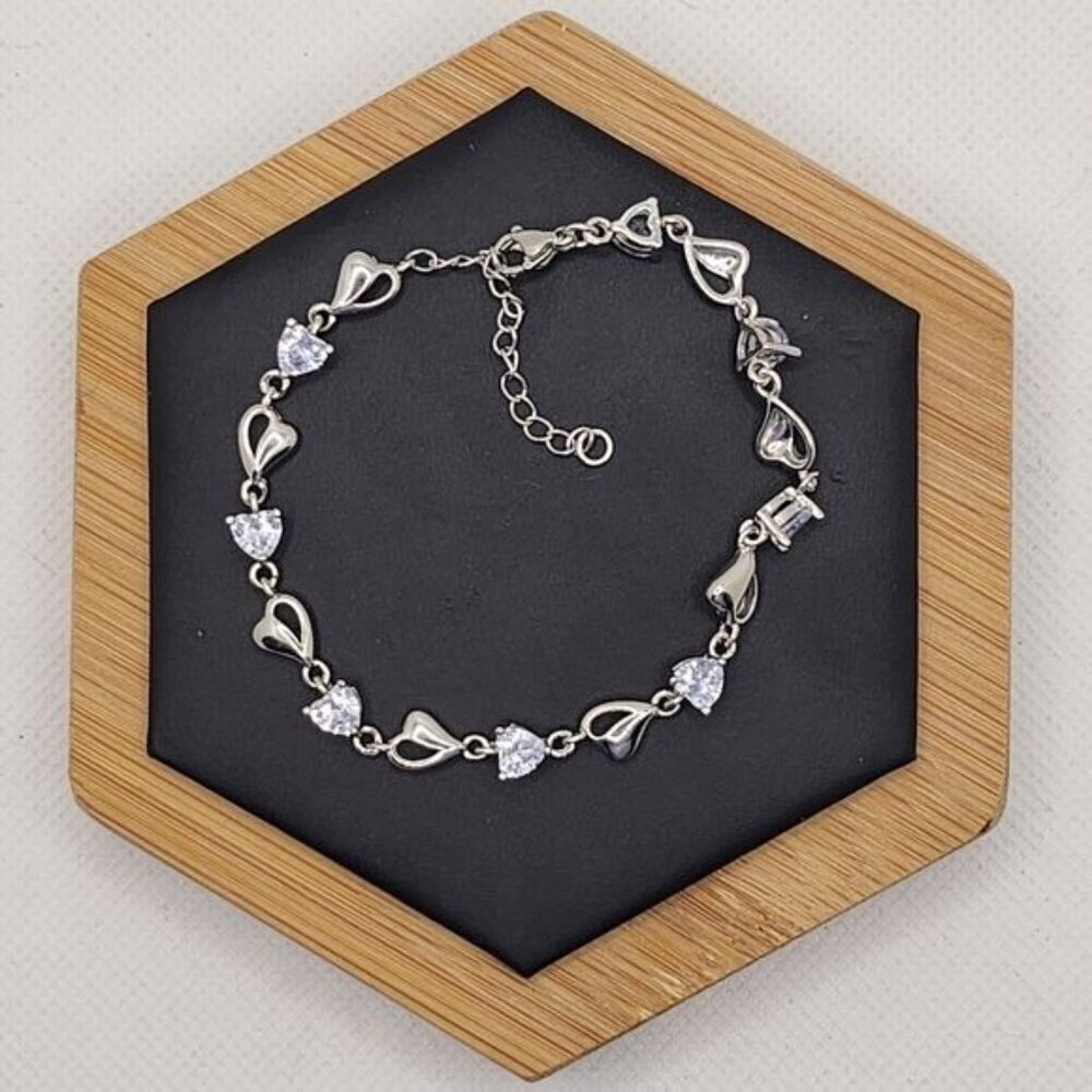 Heart & Cubic‎ Zirconia Bracelet (NWOT)